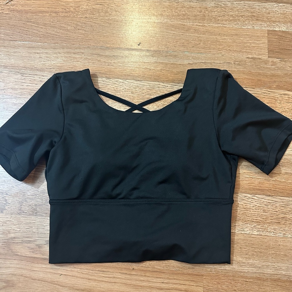 Source Unknown Black Crisscross Back Short Sleeve Crop Top